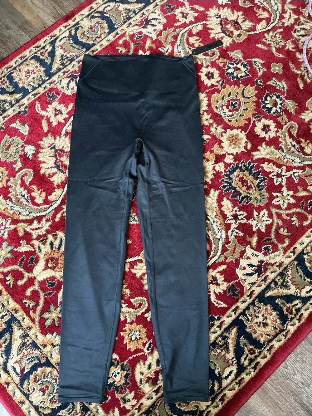 Skims Nike Leggings